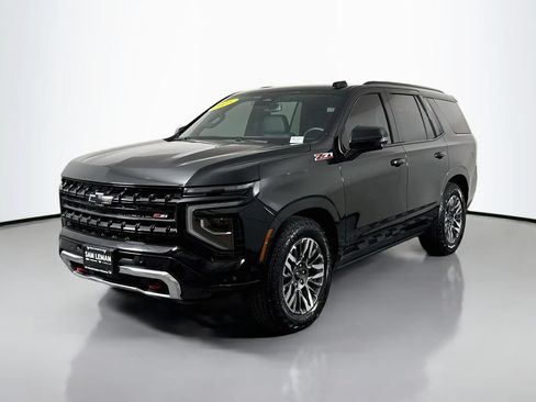 Used 2025 Chevrolet Tahoe Z71 w/ Z71 Off-Road Package AWD/4WD image 3