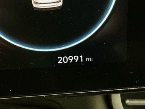 Used 2025 Hyundai Elantra SEL image 15