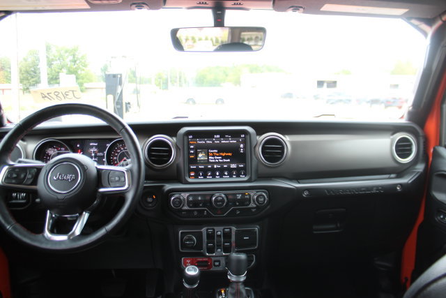 Used 2018 Jeep Wrangler Unlimited Rubicon AWD/4WD image 12