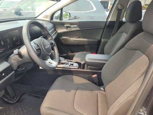 Certified 2023 Kia Sportage LX AWD/4WD image 11