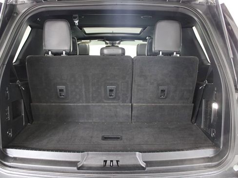 Used 2021 Ford Expedition XLT image 16