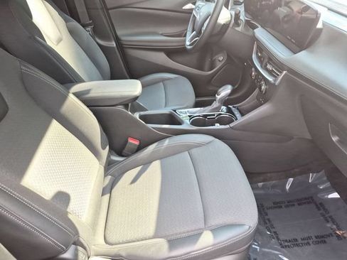 Used 2024 Buick Encore GX Preferred w/ Comfort Package FWD image 30