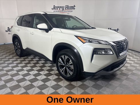 Used 2023 Nissan Rogue SV image 4