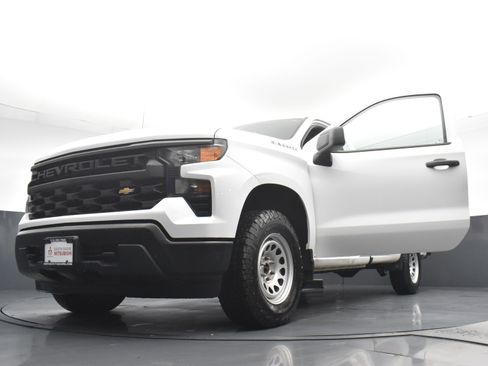 Used 2022 Chevrolet Silverado 1500 W/T w/ WT Value Package image 31
