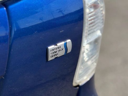 Used 2012 Toyota Prius V Two FWD image 10