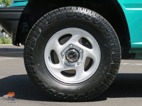 Used 1995 Geo Tracker 2WD 2-Door image 18