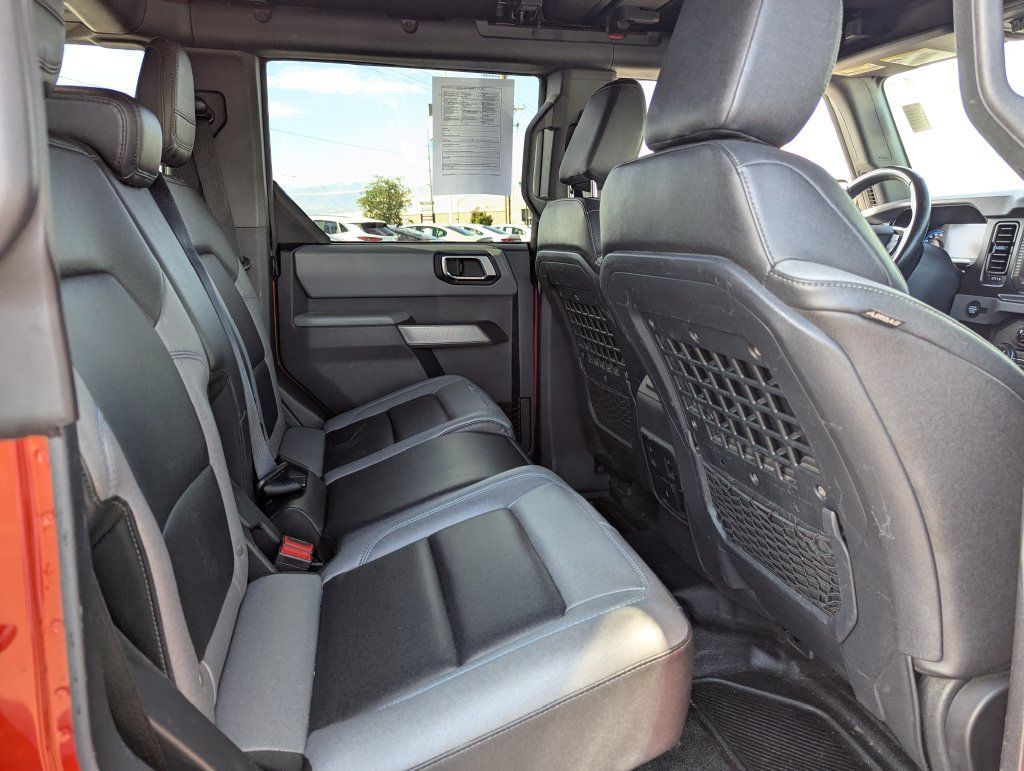 Used 2023 Ford Bronco Black Diamond AWD/4WD image 31