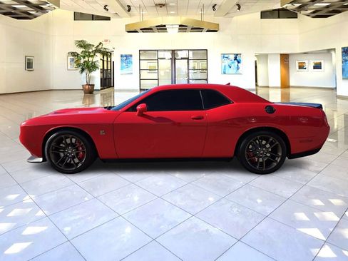 Used 2021 Dodge Challenger R/T Scat Pack w/ Dynamics Package image 8