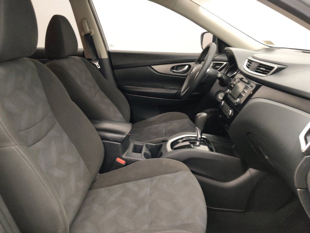 Used 2016 Nissan Rogue S FWD image 21