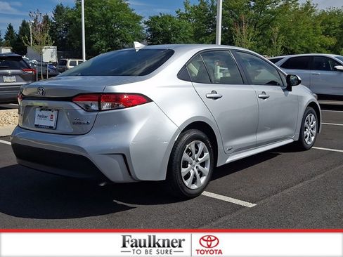 Certified 2024 Toyota Corolla LE AWD/4WD image 6