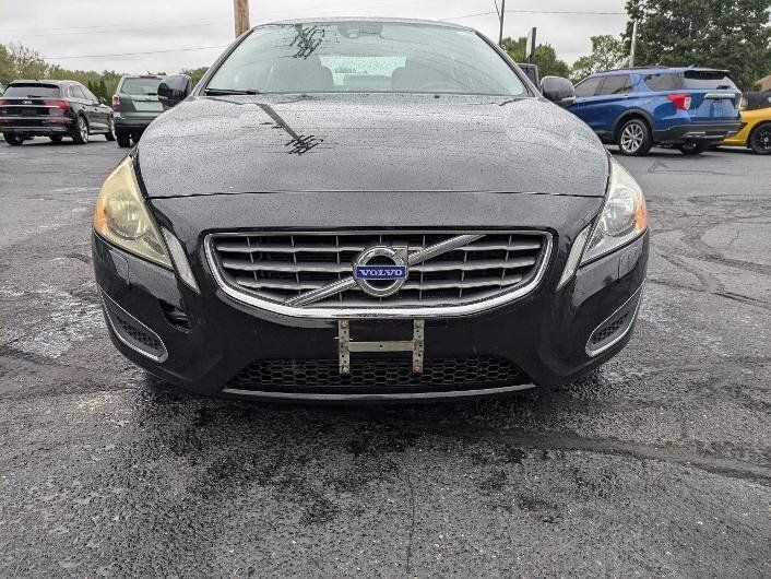 Used 2012 Volvo S60 T5 w/ Climate Pkg FWD image 8