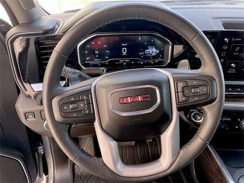 Used 2025 GMC Sierra 1500 Elevation w/ Preferred Package image 14