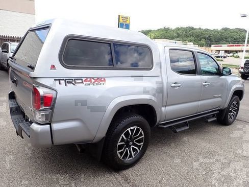 Used 2021 Toyota Tacoma TRD Sport AWD/4WD image 8