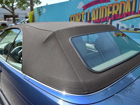 Used 2006 BMW 325Ci Convertible image 11