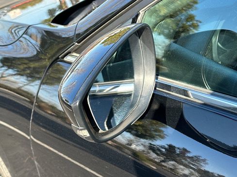 Used 2025 MAZDA MAZDA3 2.5 S Hatchback w/ Premium Pkg image 52