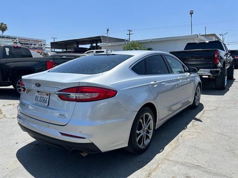 Used 2019 Ford Fusion SEL FWD image 3