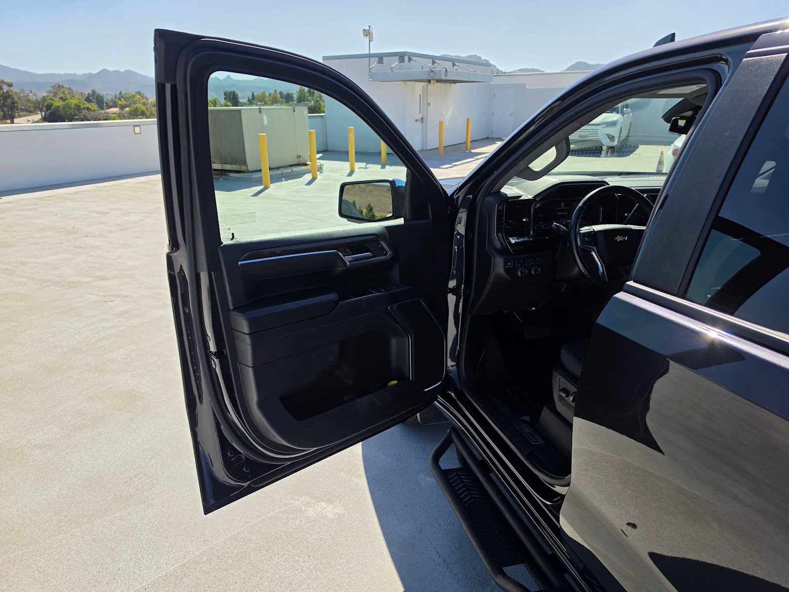 Used 2024 Chevrolet Silverado 1500 LT w/ Safety Package AWD/4WD image 19