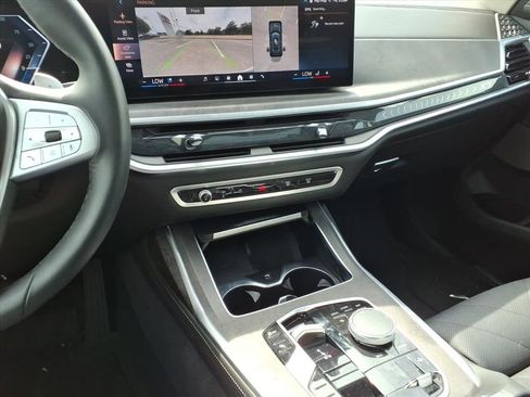 Used 2024 BMW X7 xDrive40i AWD/4WD image 28