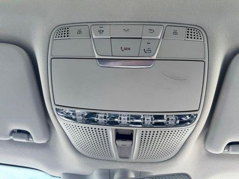 Used 2020 Mercedes-Benz GLC 300 4MATIC image 13