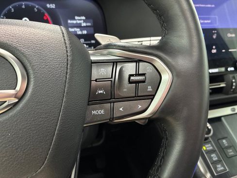 Used 2024 Lexus GX 550 AWD/4WD image 25
