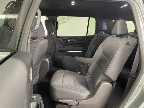 Used 2025 Chevrolet Traverse LT AWD/4WD image 20