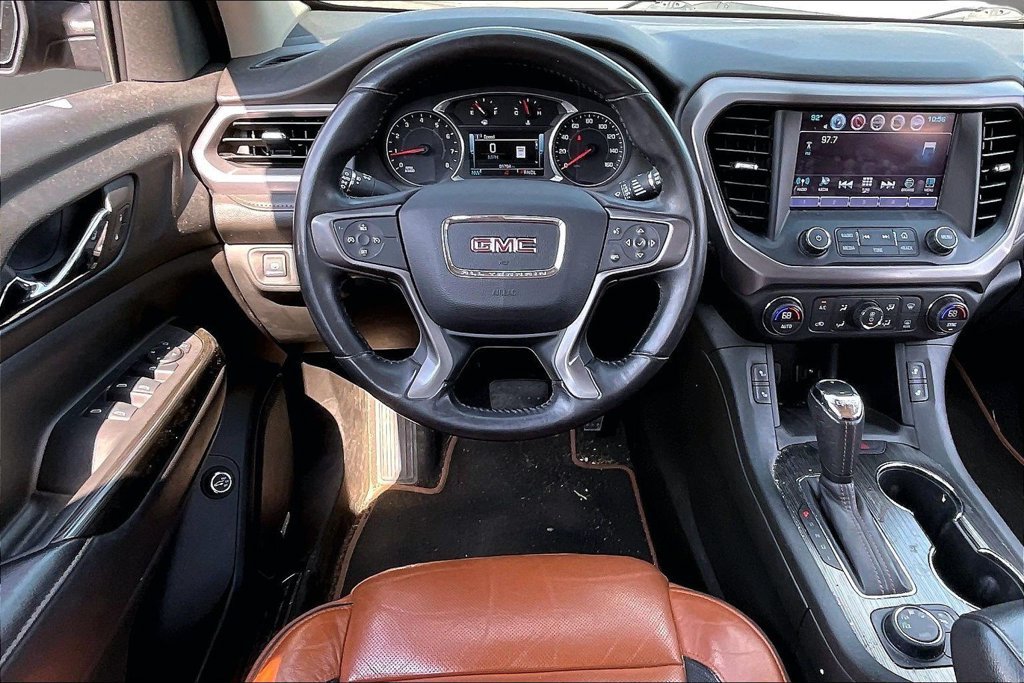 Used 2017 GMC Acadia SLT AWD/4WD image 8