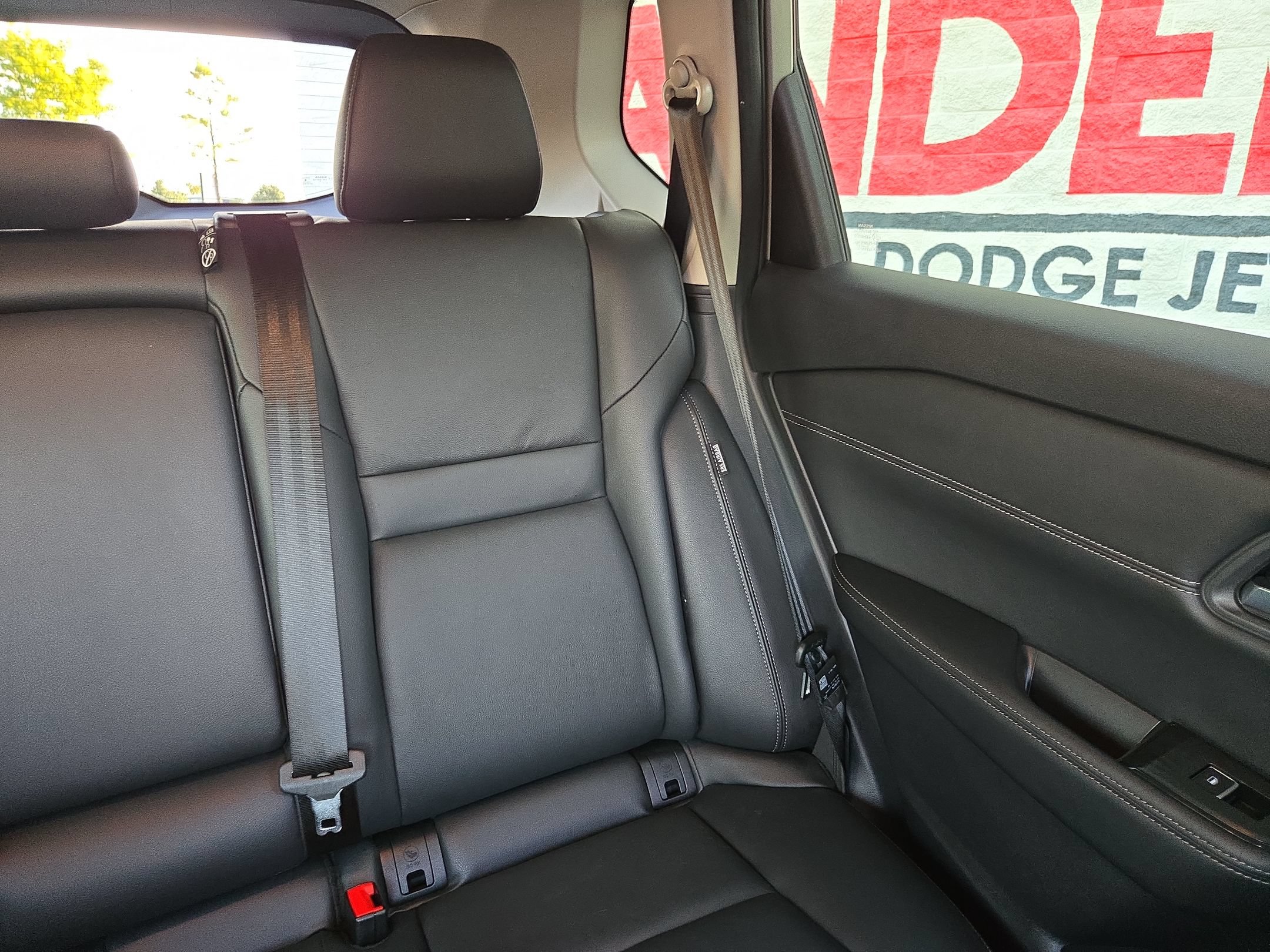 Used 2024 Nissan Rogue SL AWD/4WD image 14
