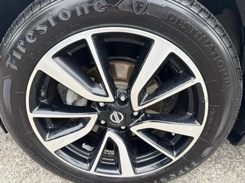Used 2017 Nissan Rogue SL w/ SL Premium Package AWD/4WD image 10