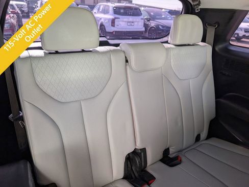 Used 2022 Hyundai Palisade SEL w/ 8P Bench Seat Package AWD/4WD image 19