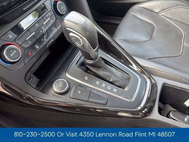 Used 2017 Ford Focus Titanium FWD image 24