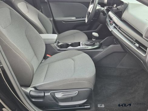 Certified 2025 Kia K4 FWD image 17