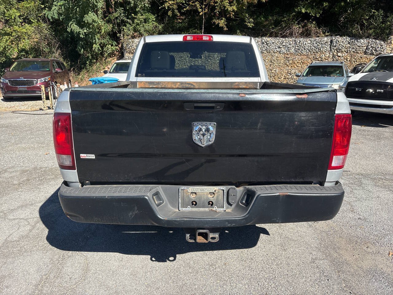 Used 2016 RAM 2500 Tradesman RWD image 9
