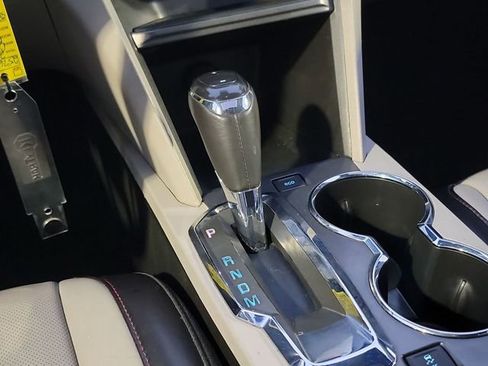 Used 2016 Chevrolet Equinox LTZ w/ Enhanced Convenience Package image 16