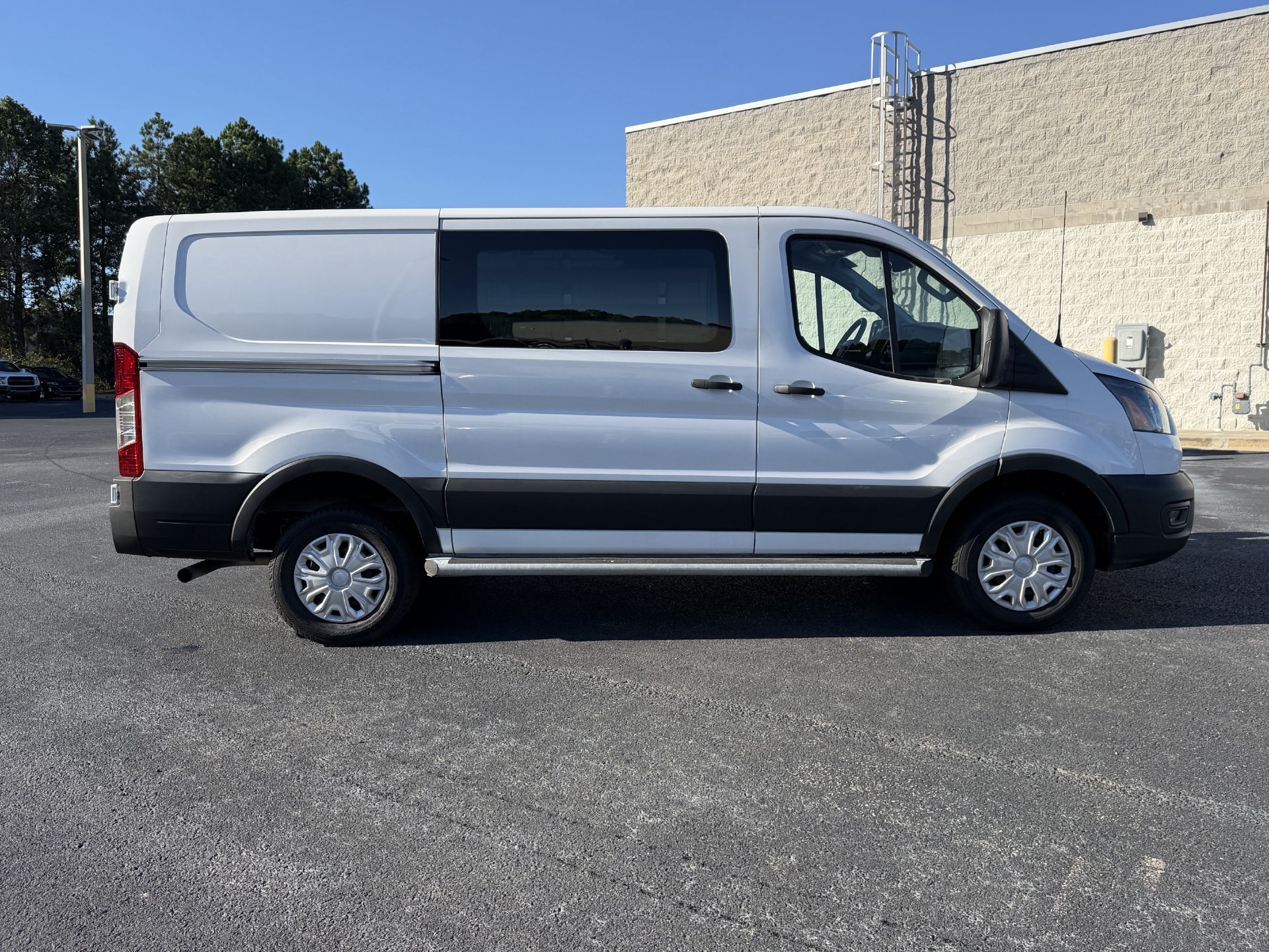 Used 2025 Ford Transit 250 Low Roof w/ Exterior Upgrade Package RWD image 19