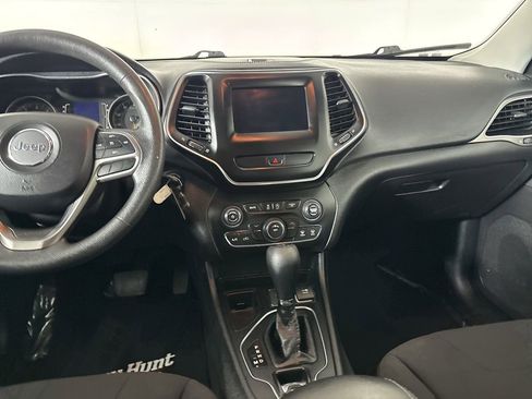 Used 2020 Jeep Cherokee Latitude image 21
