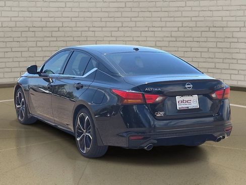 Used 2024 Nissan Altima 2.5 SR FWD image 7