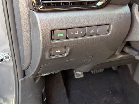 New 2025 Nissan Sentra SV w/ All-Weather Package image 12