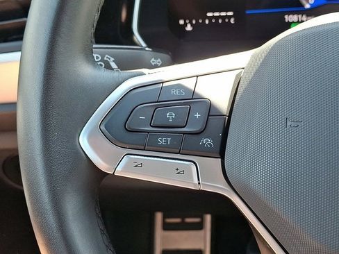 Certified 2024 Volkswagen Jetta Sport image 24