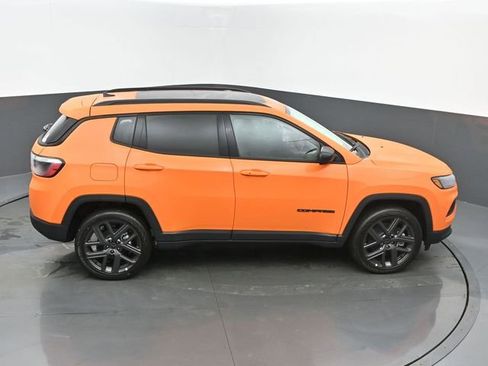 New 2026 Jeep Compass Latitude w/ Sun and Sound Group AWD/4WD image 44