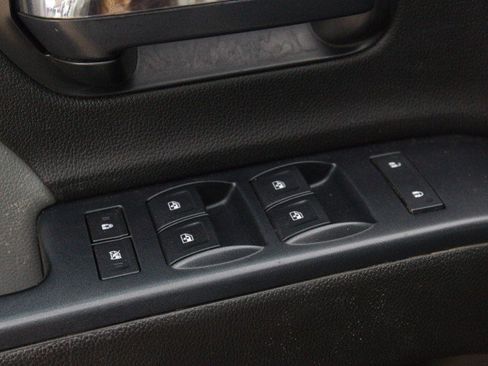 Used 2016 Chevrolet Silverado 2500 W/T AWD/4WD image 14