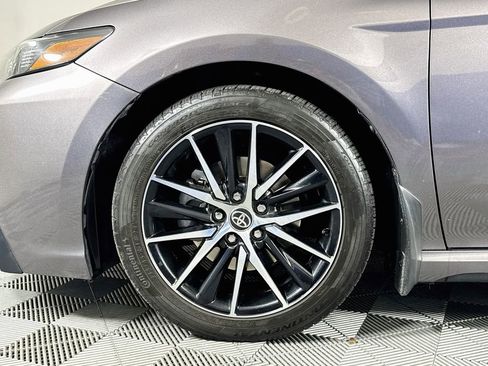 Used 2022 Toyota Camry SE w/ Cold Weather Package FWD image 30