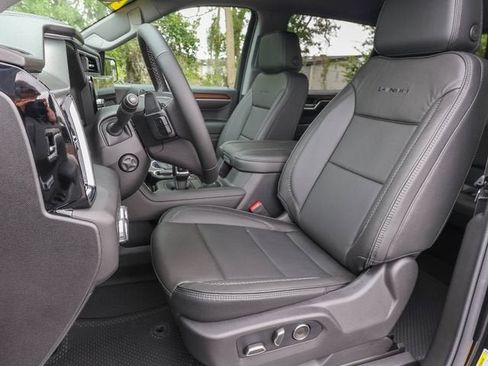 New 2026 GMC Sierra 1500 Denali w/ Denali Reserve Package AWD/4WD image 15