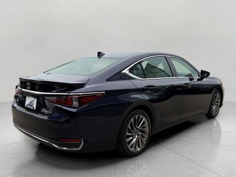 Used 2025 Lexus ES 300h w/ Accessory Package (Z1) FWD image 12