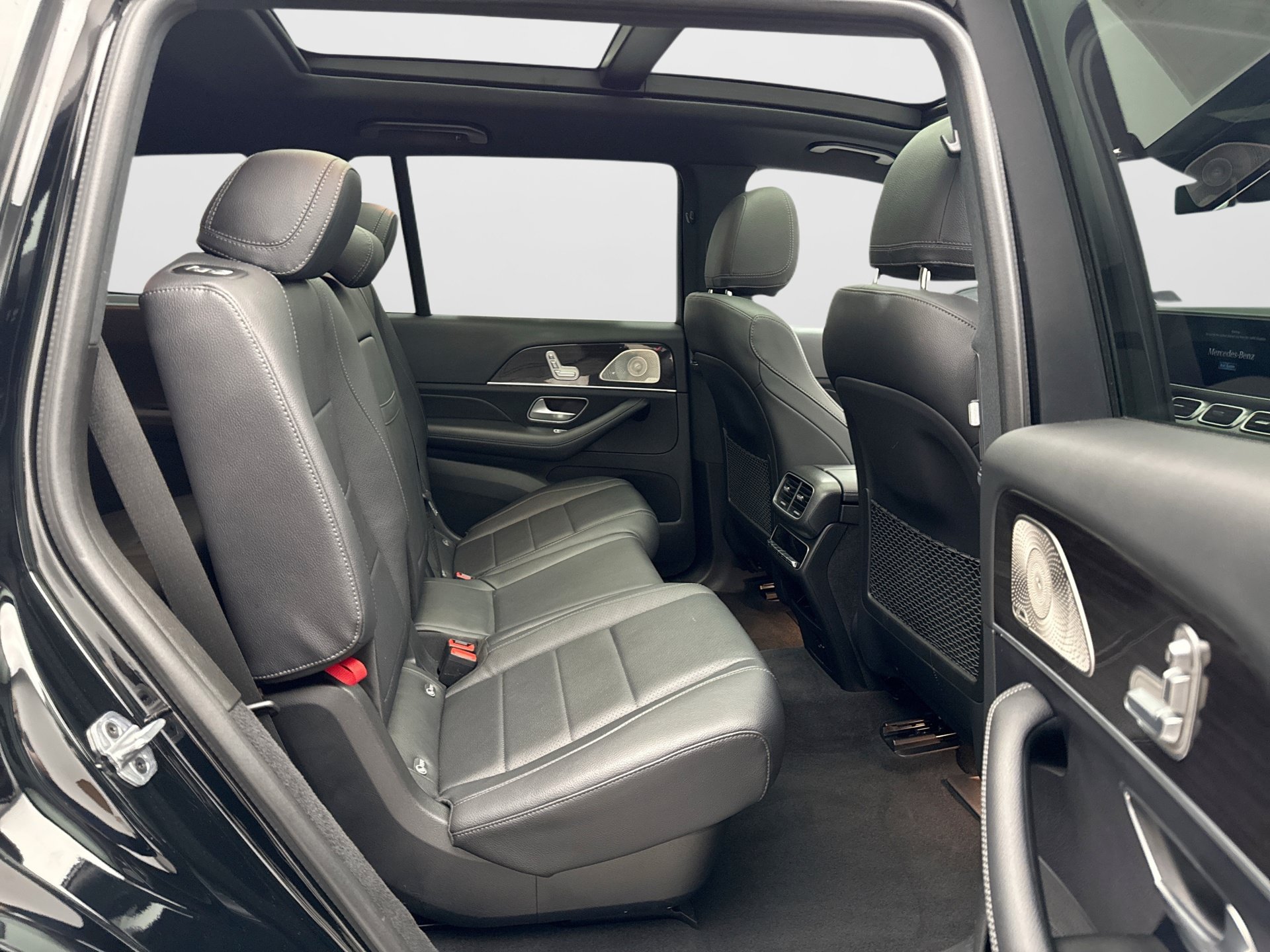 Used 2022 Mercedes-Benz GLS 450 4MATIC image 10