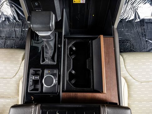 Used 2023 Toyota Tundra 1794 Edition image 28