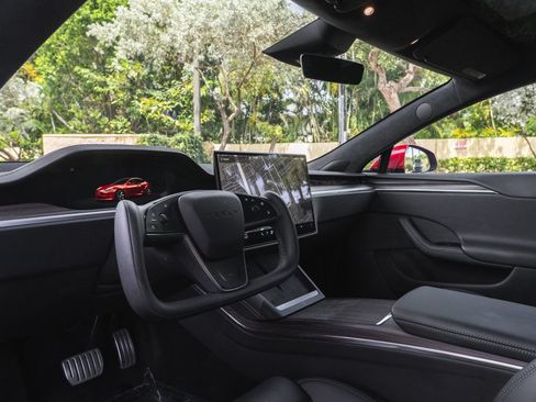 Used 2022 Tesla Model S AWD/4WD image 15