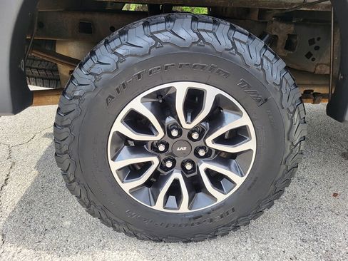 Used 2010 Ford F150 STX AWD/4WD image 26