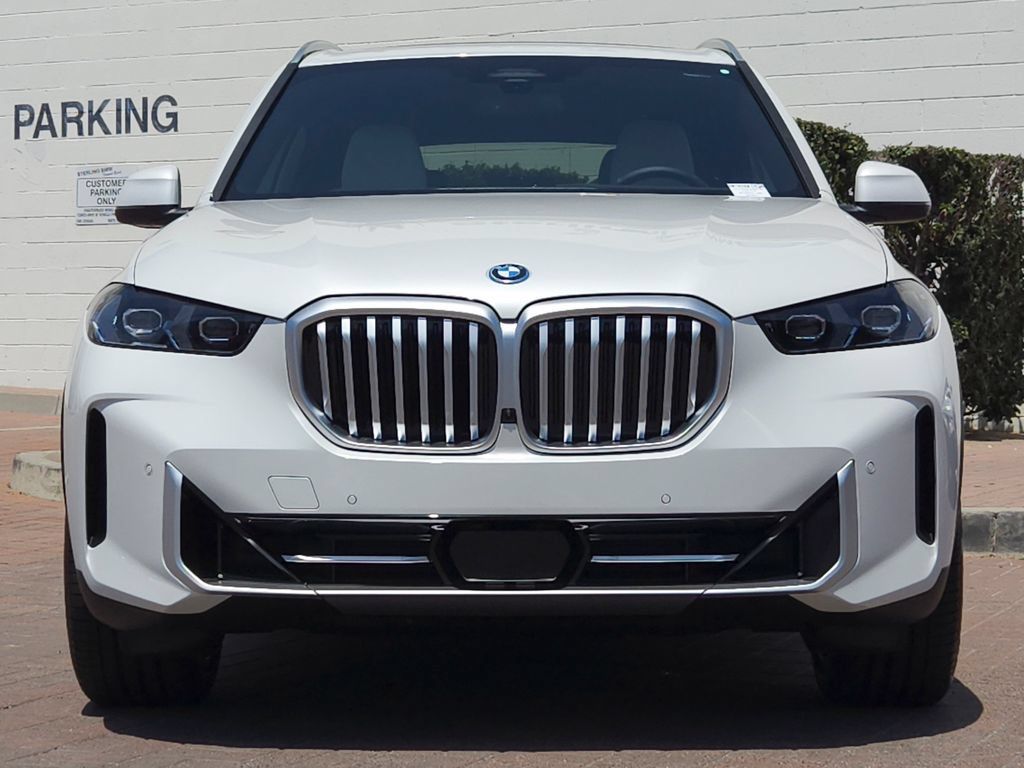 New 2026 BMW X5 xDrive50e w/ Climate Comfort Package AWD/4WD image 2