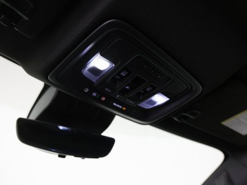 Used 2025 GMC Sierra 1500 AT4 w/ AT4 Premium Package image 24