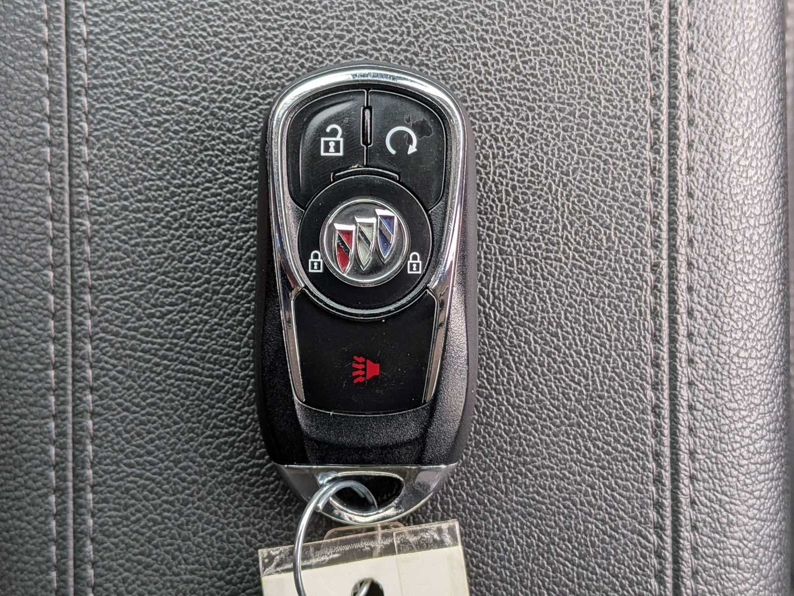 Used 2023 Buick Encore GX Preferred w/ Cold Weather Comfort Package AWD/4WD image 31